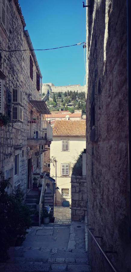 Liza's downtown apartment Hvar Town Zewnętrze zdjęcie