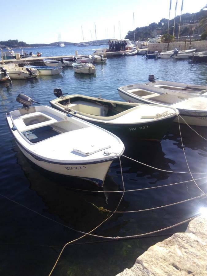 Liza's downtown apartment Hvar Town Zewnętrze zdjęcie